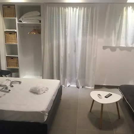 Larissis Stylish Guest house *